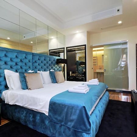 Trevi Diamond Luxury Suites & Jacuzzi โรม ภายนอก รูปภาพ