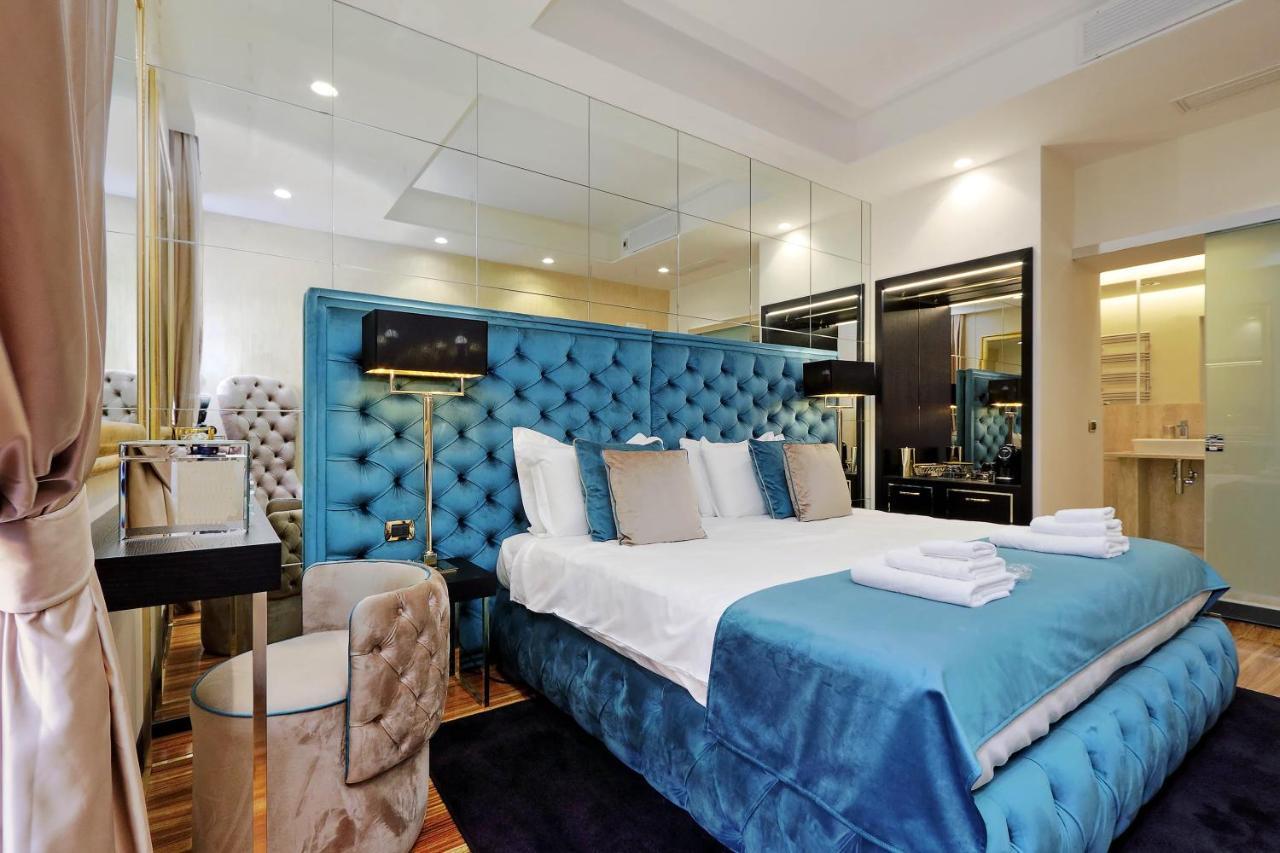 Trevi Diamond Luxury Suites & Jacuzzi โรม ภายนอก รูปภาพ